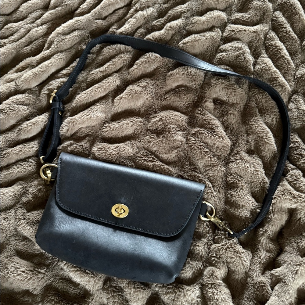 Zelaki Belt Bag